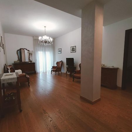 Bari 68 - Comfort Moderno & Fascino Antico Ngoại thất bức ảnh